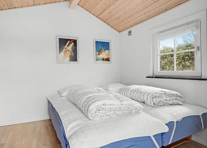 Lovely In With Wifi Holiday home *